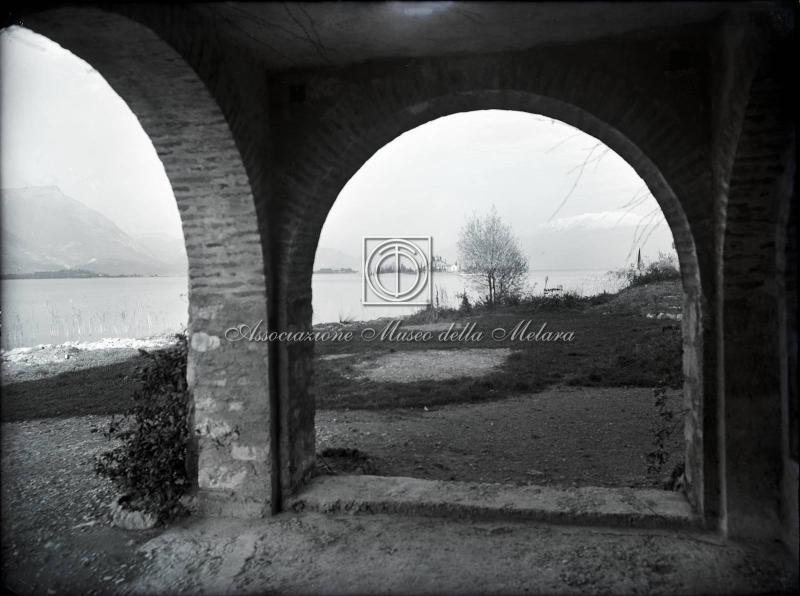 Balipedio con vista sul lago (3)