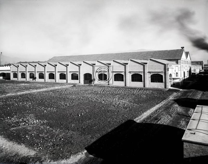 Esterno dello stabilimento di via Lunga