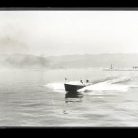 Motoscafo in navigazione - 6