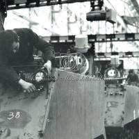 Montaggio fari su scafo M113