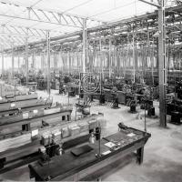 Interno dello stabilimento. Reparto aggiustaggio (2)