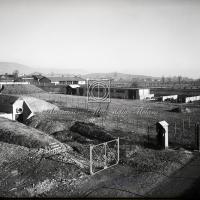 Trincee e ricoveri all'esterno dello stabilimento