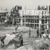 Gruppo di operai al lavoro